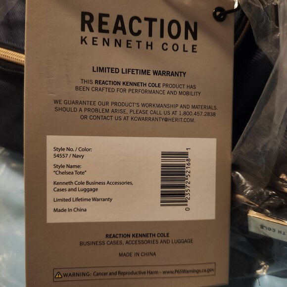 Kenneth Cole Reaction Chelsea Chevron 15-inch Laptop and Tablet Tote Bag Navy - Picture 3 of 3